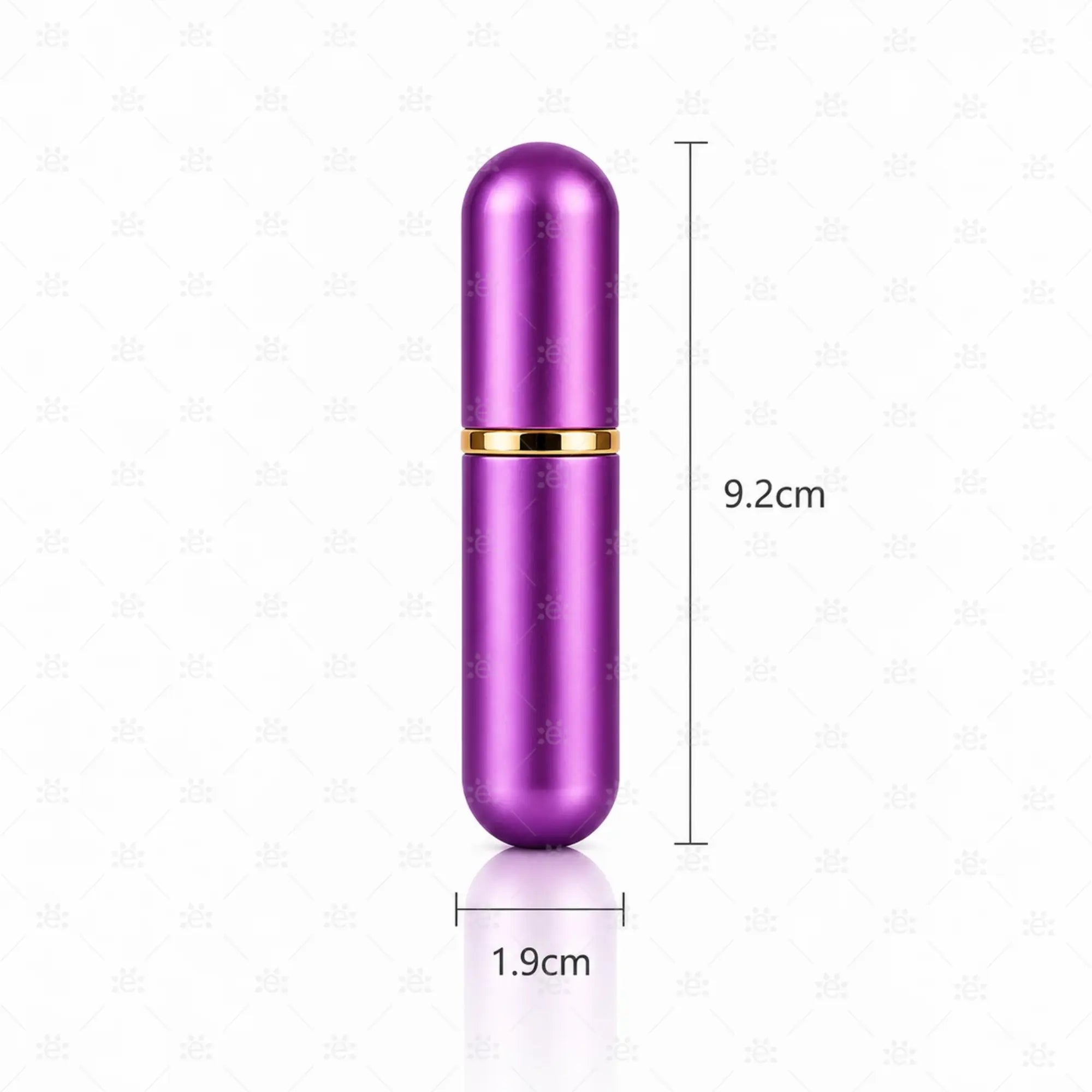 Lilla neseinhalator med gullfarget ring, vist med mål på 9,2 cm i høyden og 1,9 cm i diameter