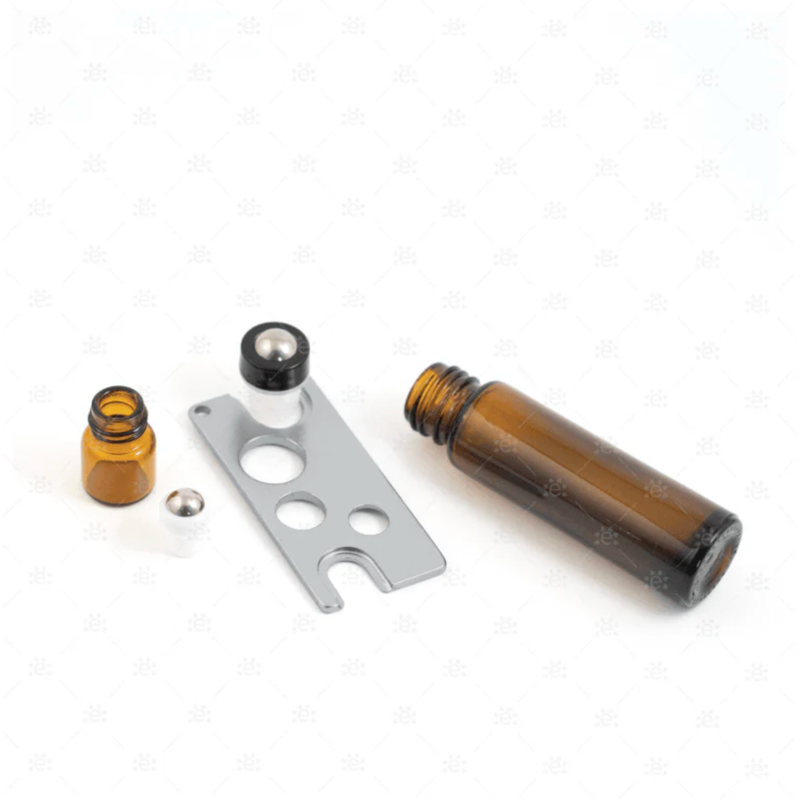 Flaskenøkkel for eteriske oljer i metall – Silver Coin