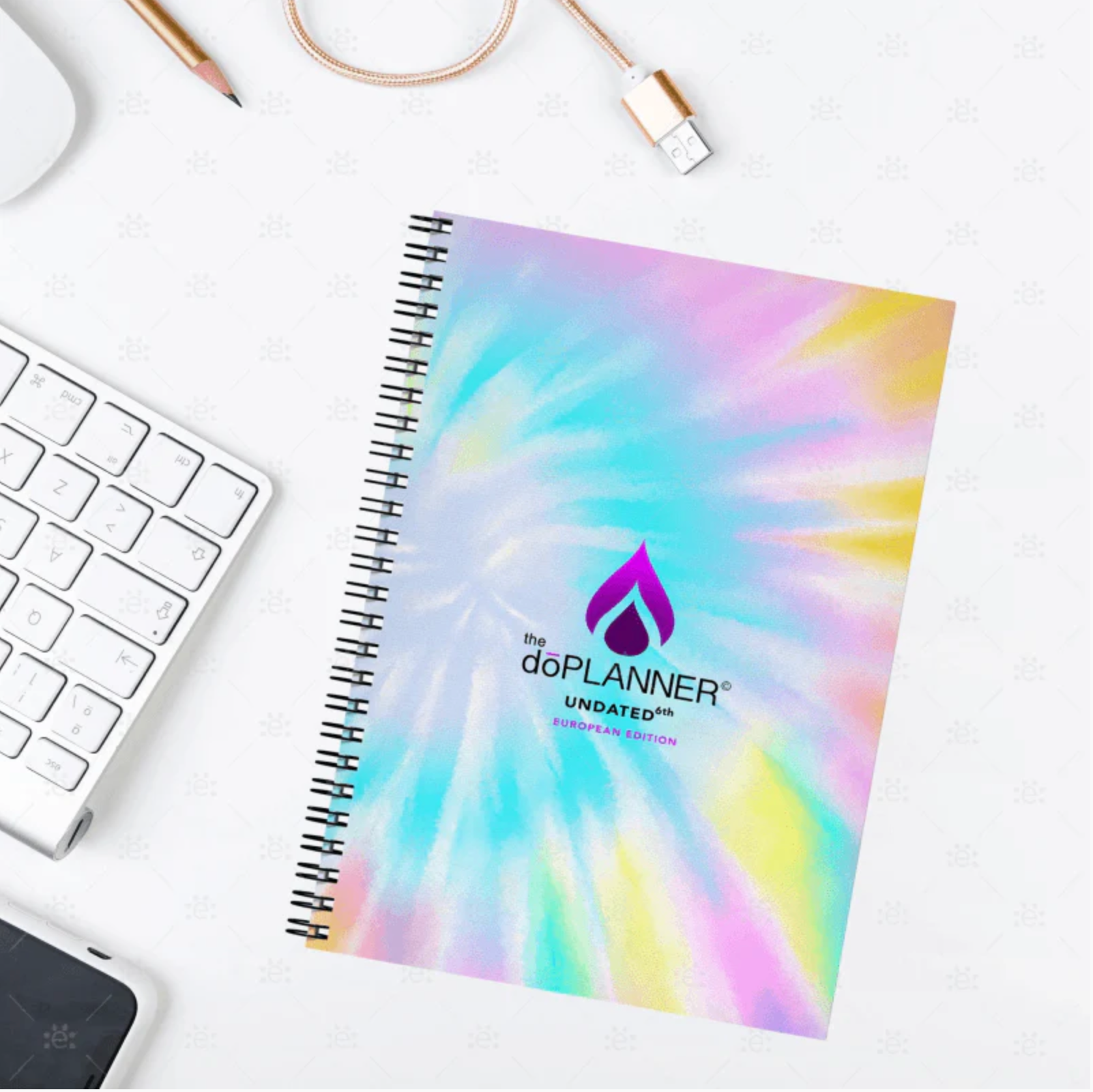 dōPLANNER planlegger på skrivebord for organisering og planlegging